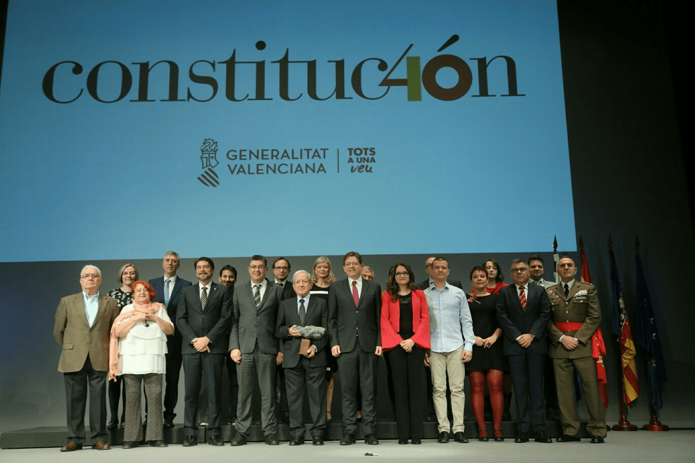 120618 Dia Constitucion 2.png