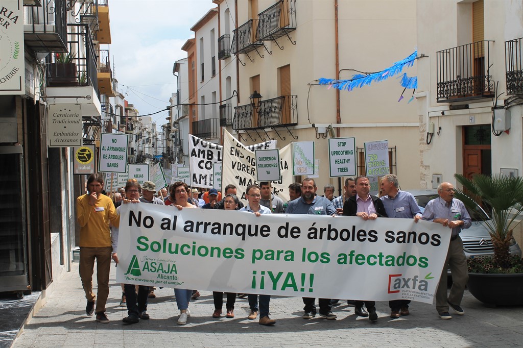 ASAJA XILELLA BENISA PROTESTA ELADIO ANIORTE (2)