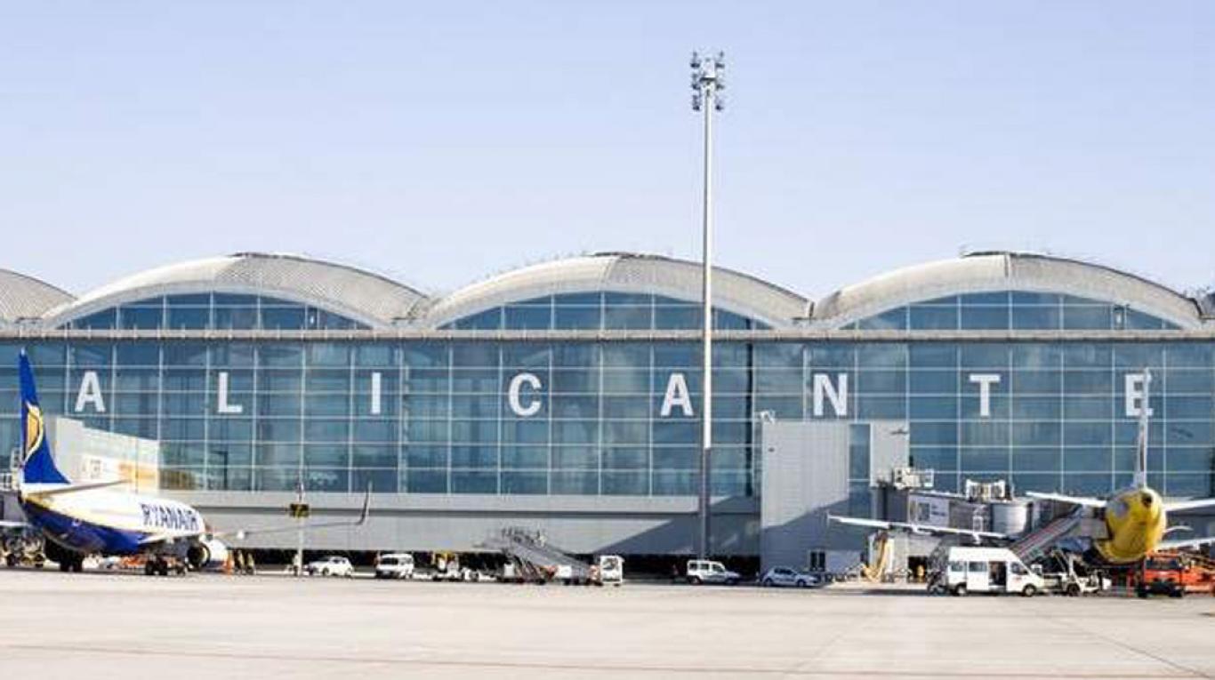 Aeropuerto Alicante-Elche.jpg