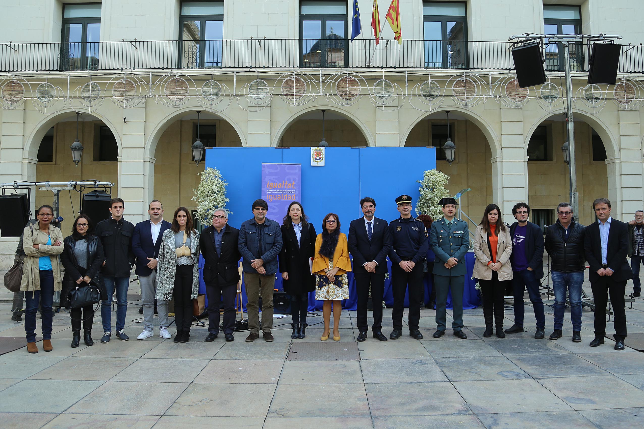 Acto violencia machista Alicante (4).jpg
