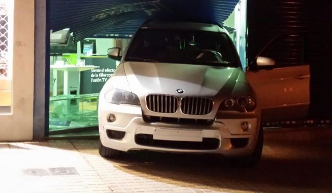 COCHES ROBADOS BANDA pOLICÍA.jpg