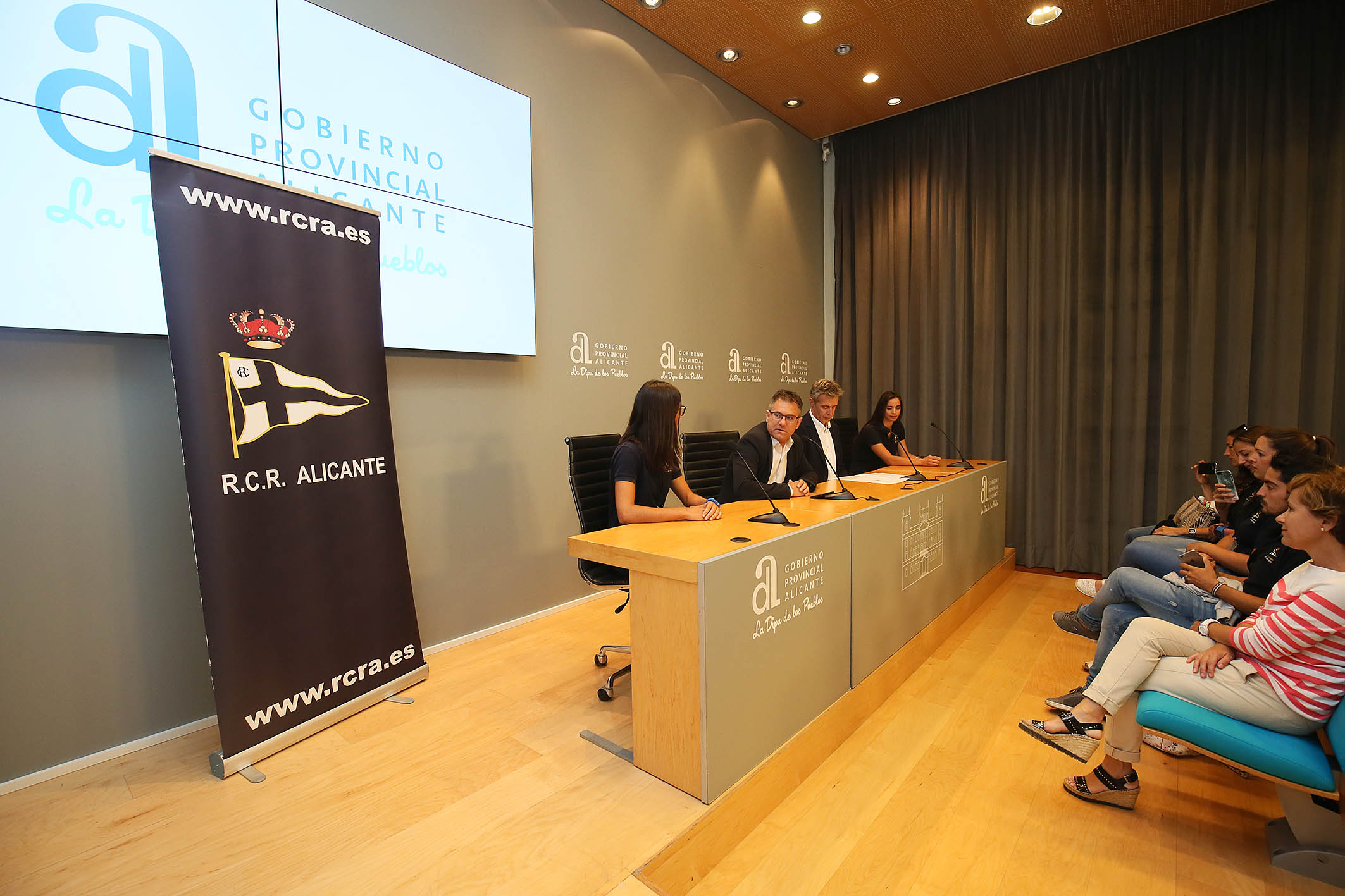 100818 R.P. patrocinio remo alicante