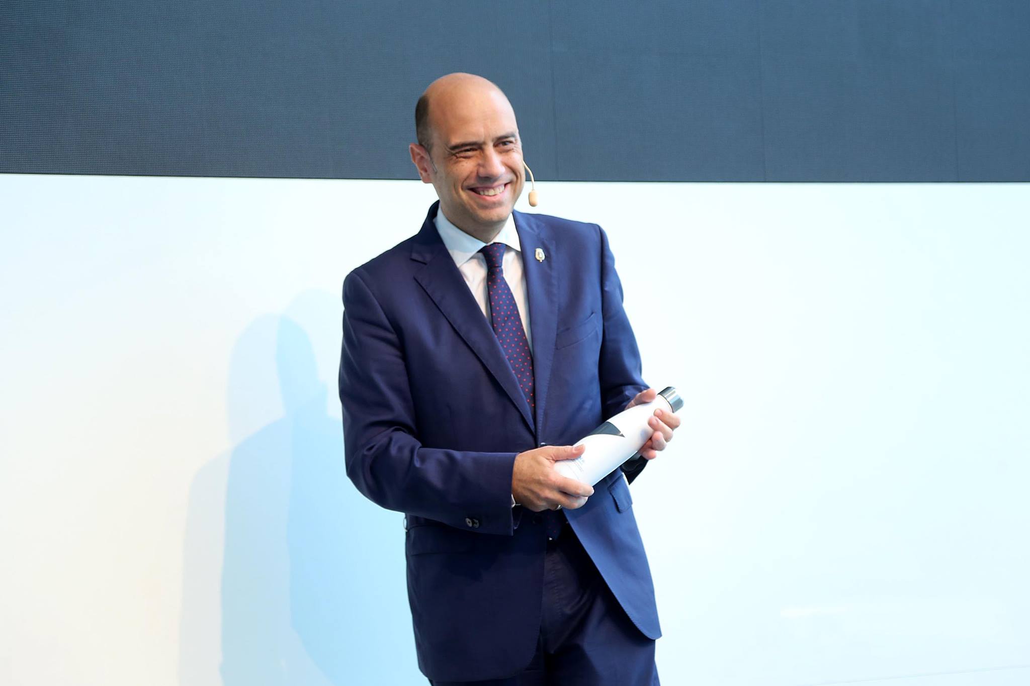 Gabriel Echávarri.jpg