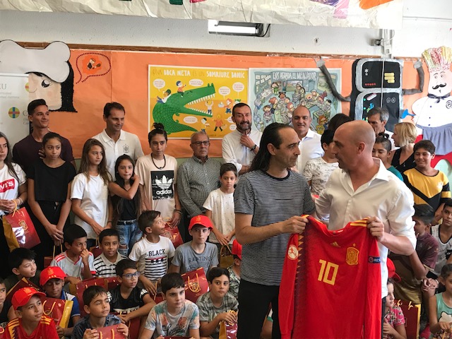 Edukaló Elche Carlos González (6)