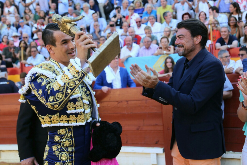 Toros José Mari Manzanares Alicante Luis Barcala (5)