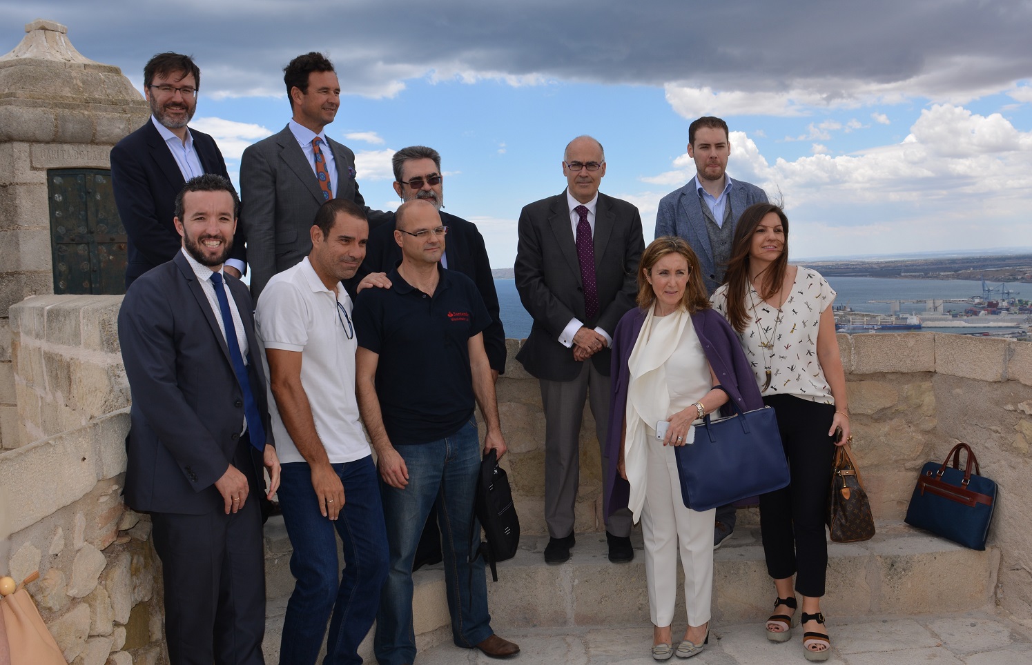 6 jun 2018 El grupo de Alastria en el castillo F 37