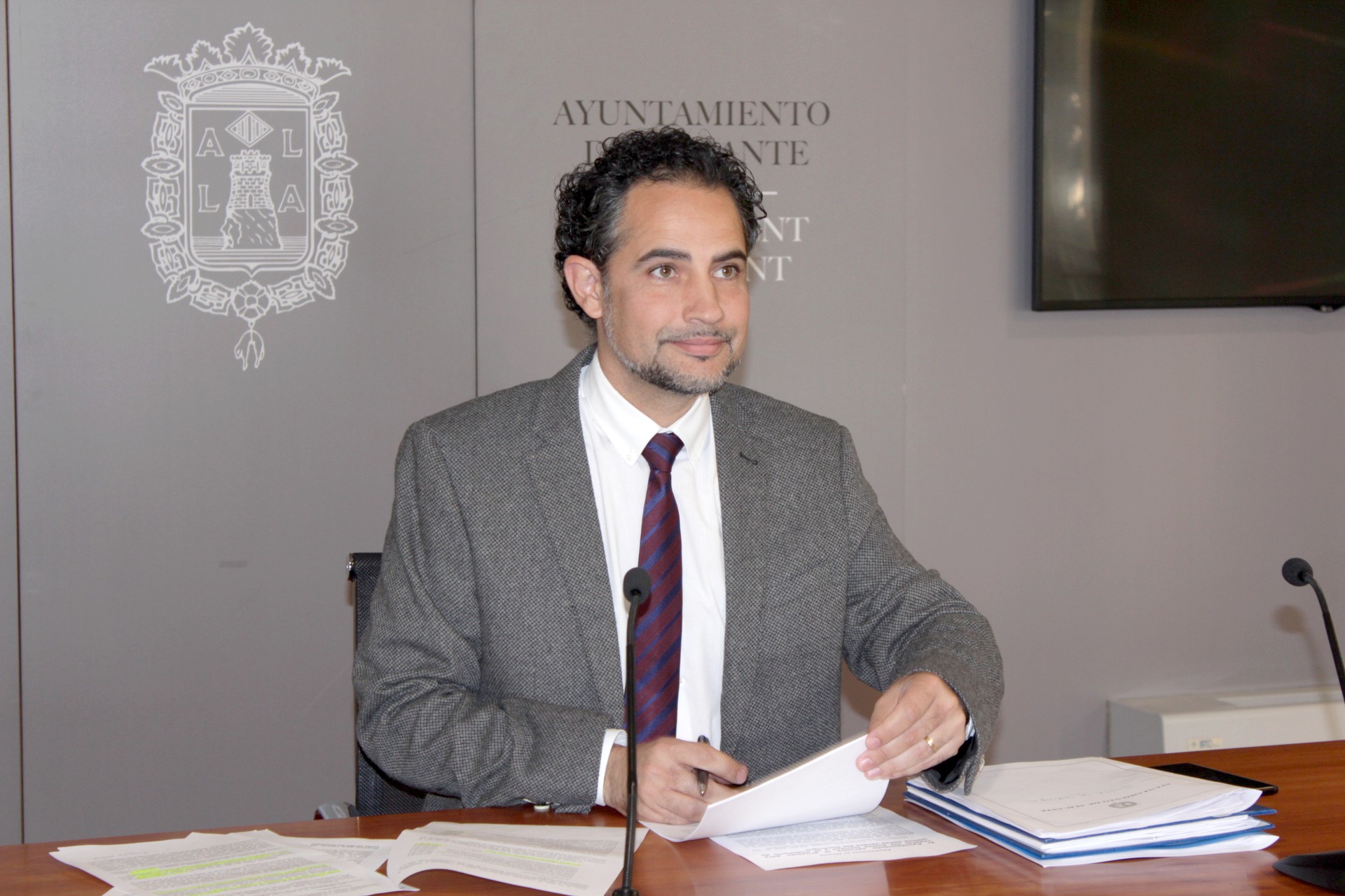 Israel Cortés concejal de limpieza Alicante.jpg