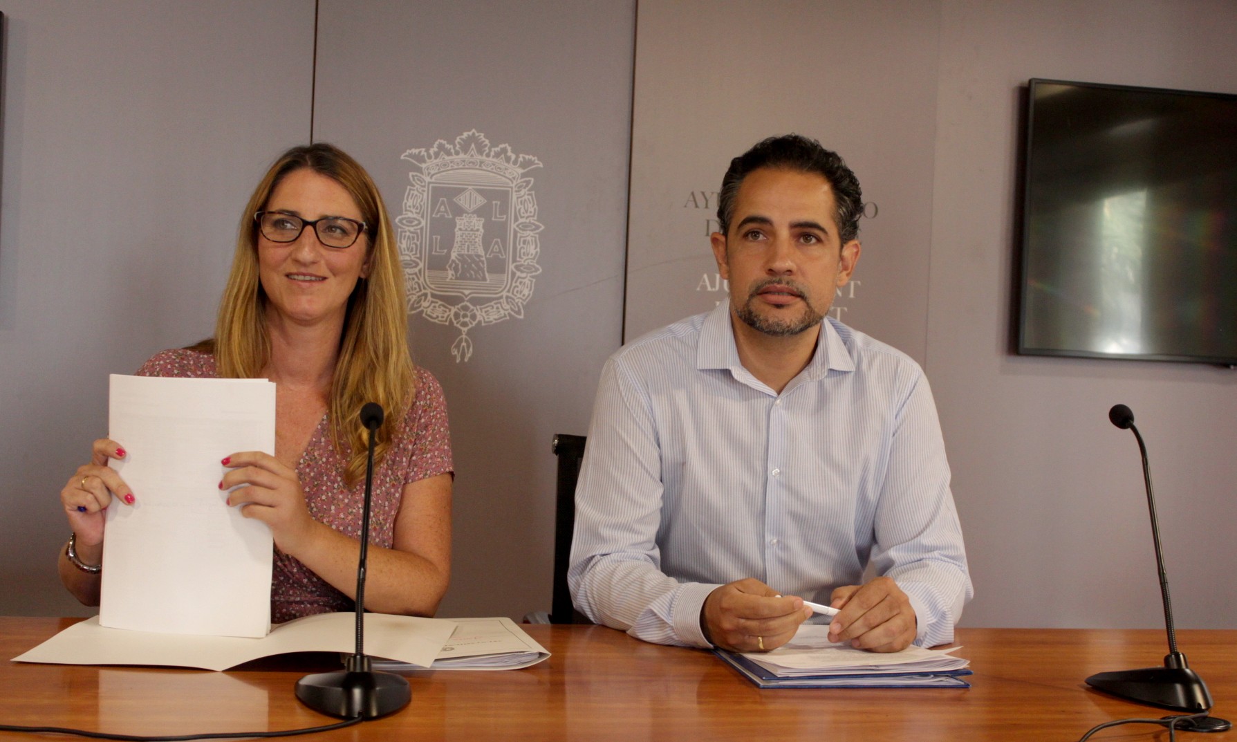 Mª Carmen de ESpaña Israel Cortés.jpg