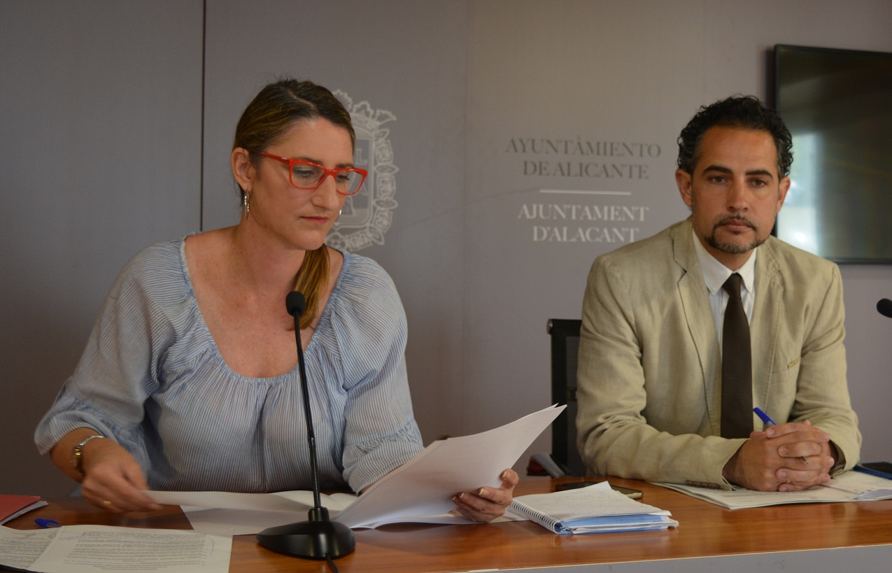 Junta de Gobierno Aliocante Mª Carmen de España Israel Cortés