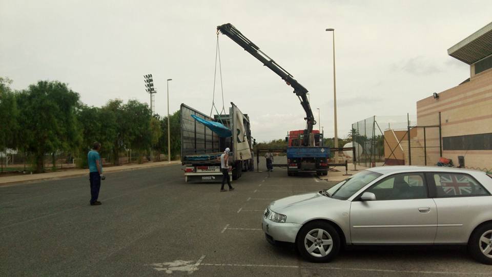 Obras de reparación del polideportivo de Santa Pola