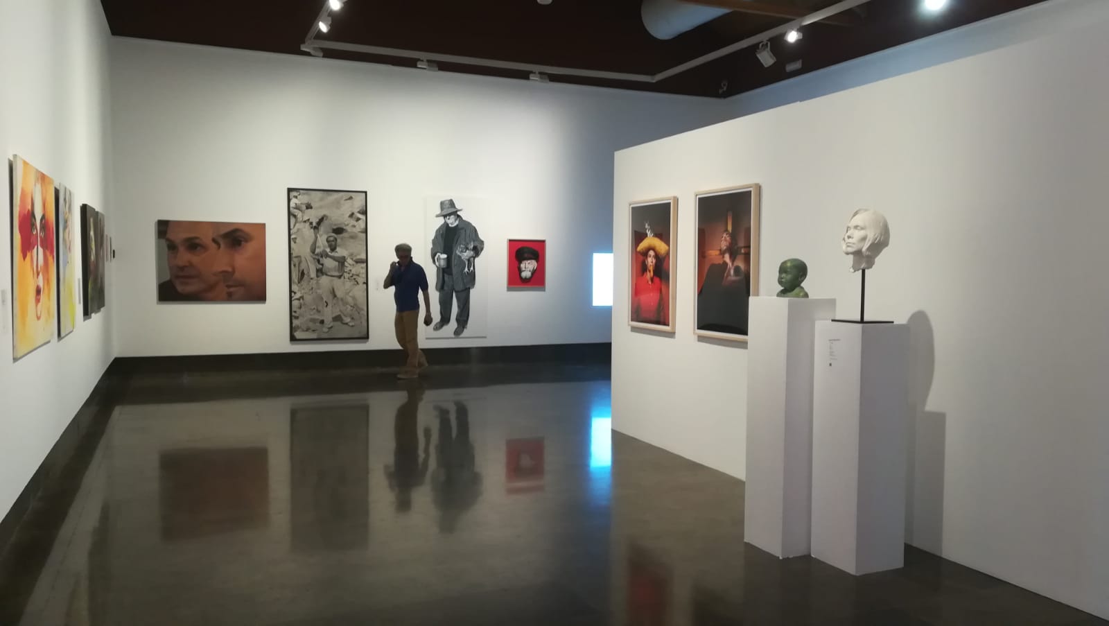 Exposición pintura en Lonja pescado Alicante (2)