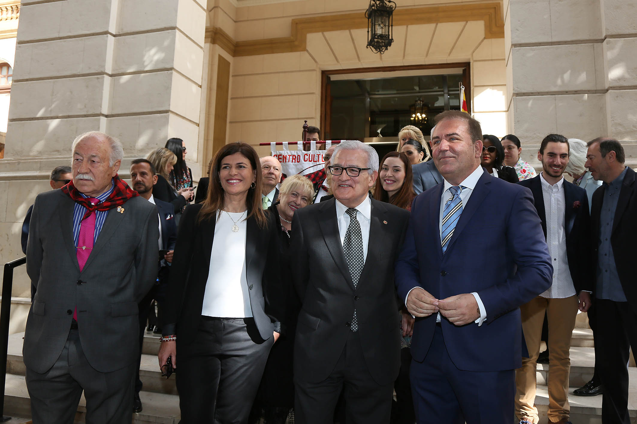 050518 alicantino adopcion.jpg