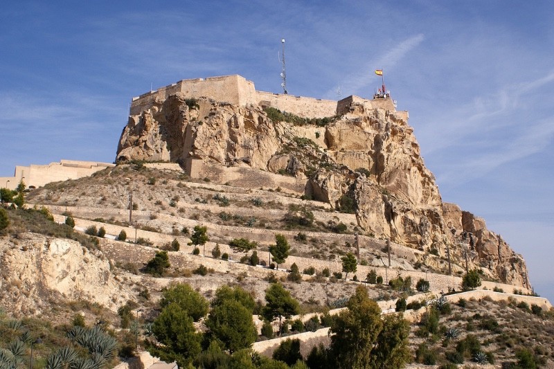 Castillo Santa Bárbara Alicante.jpg