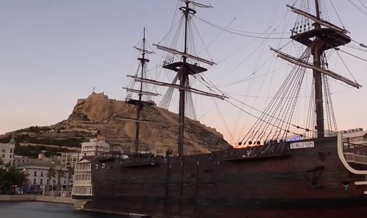 Navío Santísima Trinidad2.jpg