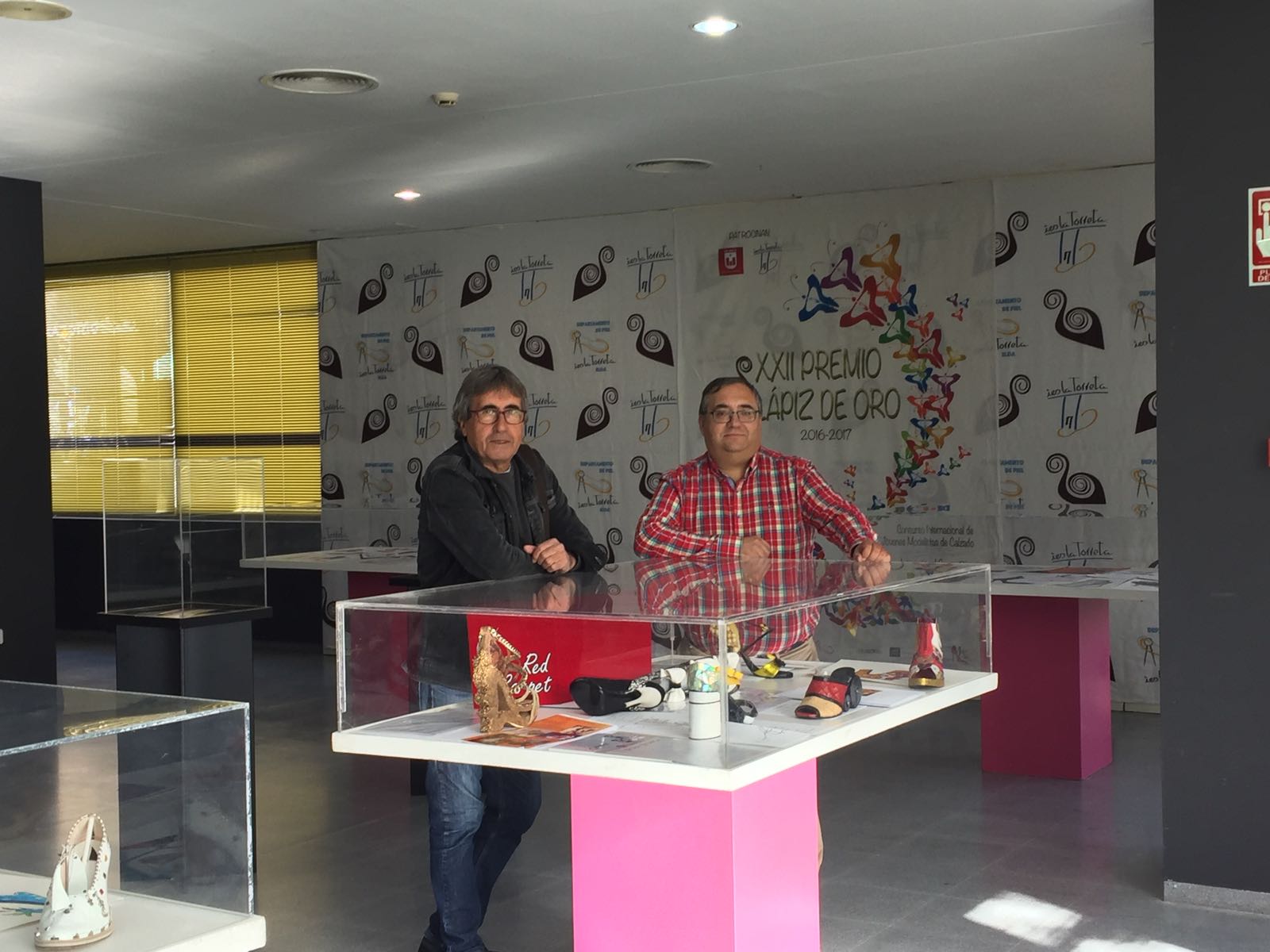 premios lapiz de oro