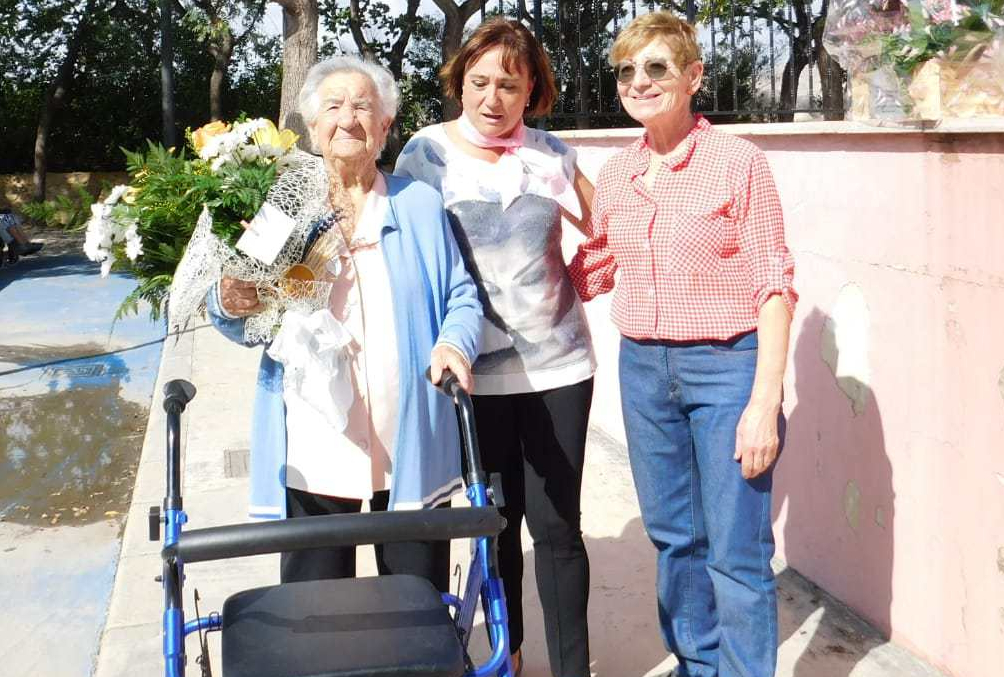 Manuela-Ferrández-vecina-centenaria-Alicante-1.jpg