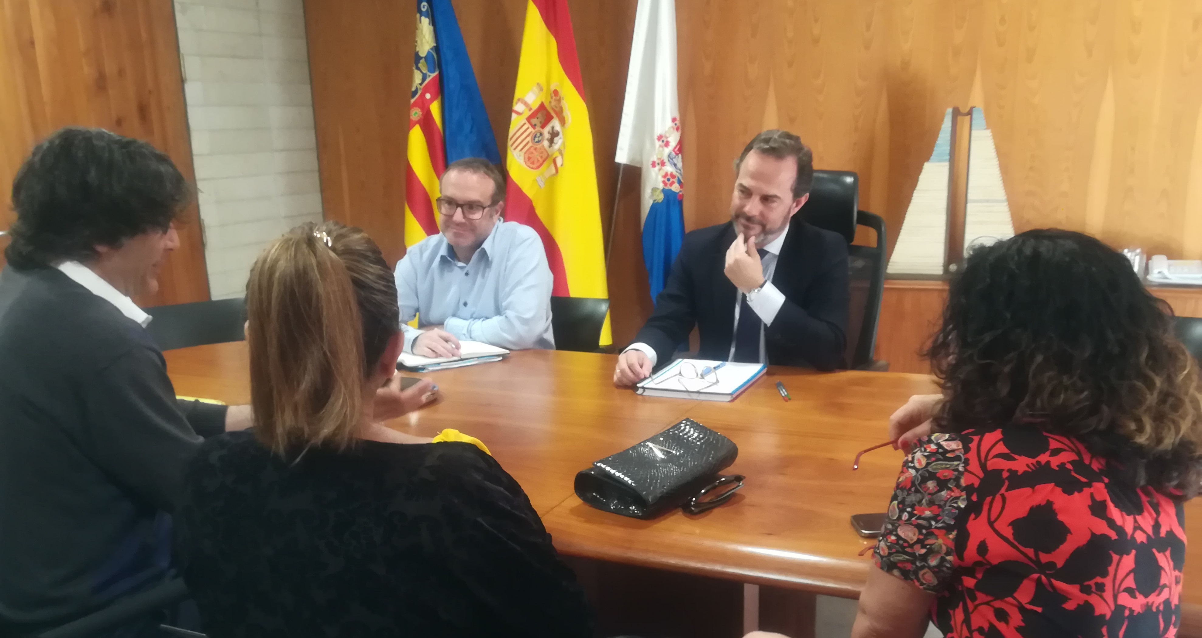 Reunión Apeha 1.jpg