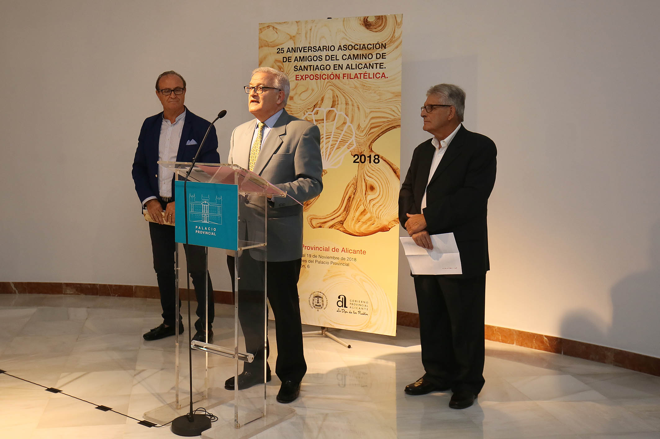 101818 exposicion filatelia.jpg