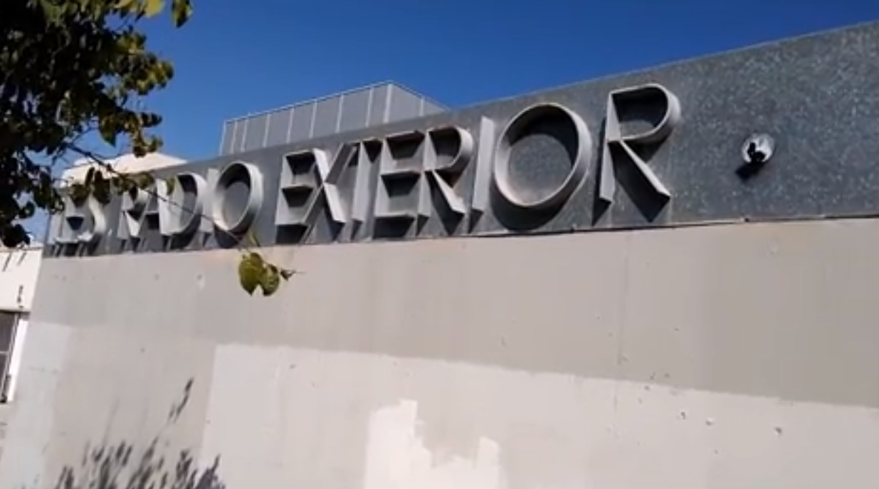 IES Radio Exterior4.jpg