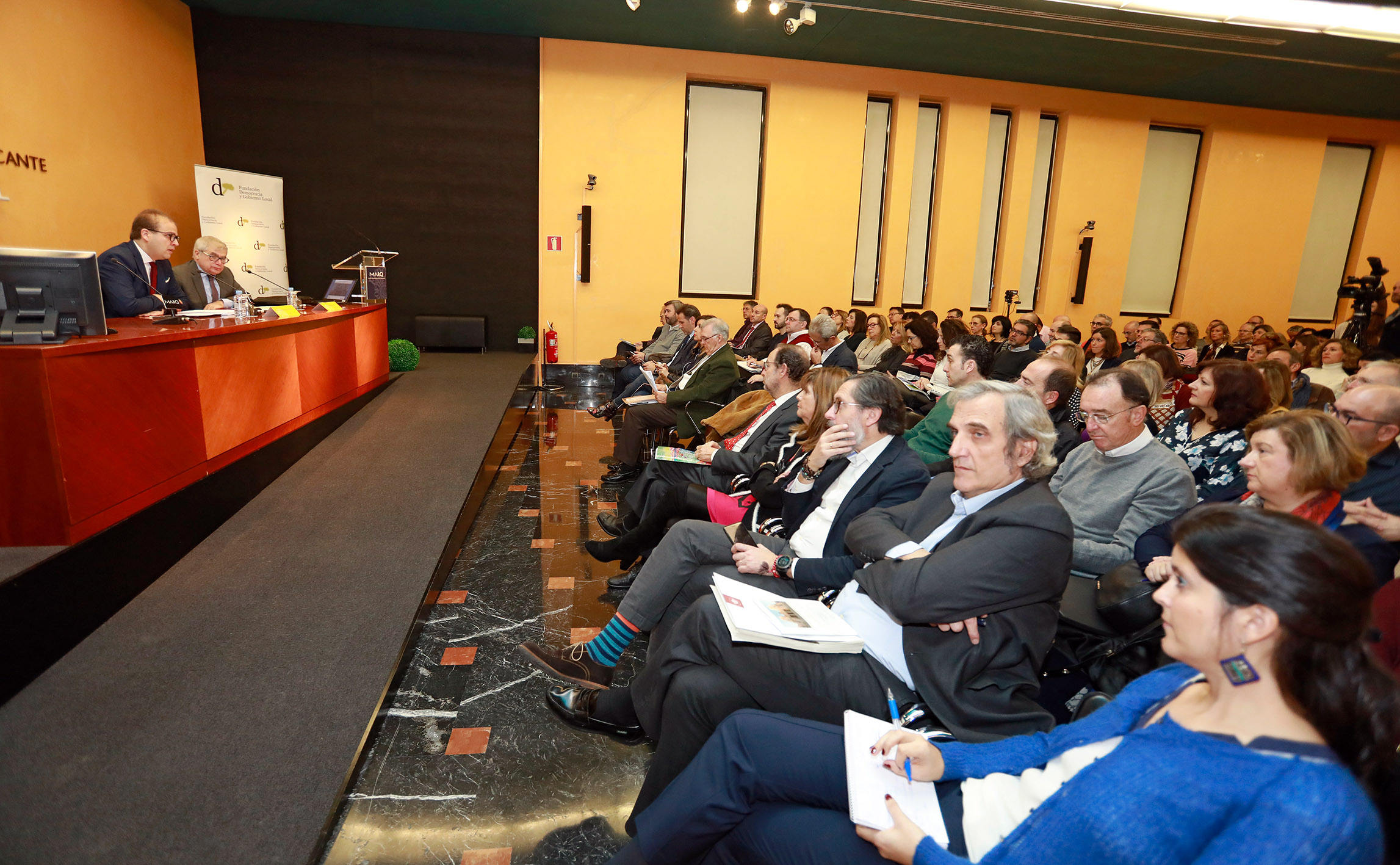 013018 Adrián Ballester inaugura Jornada sobre Contratación Pública prensa 3