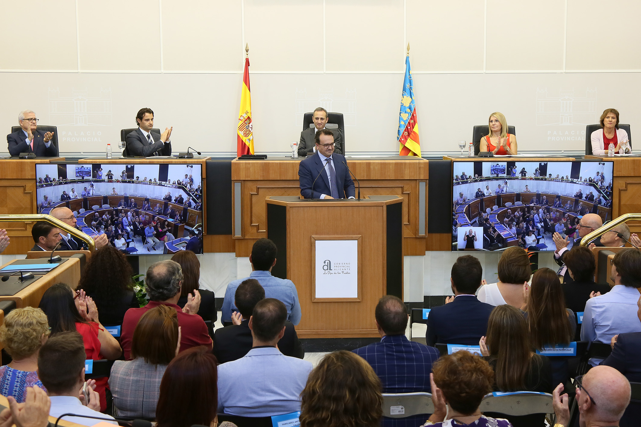 100518 Acto homenaje Valenzuela y Luisa 09