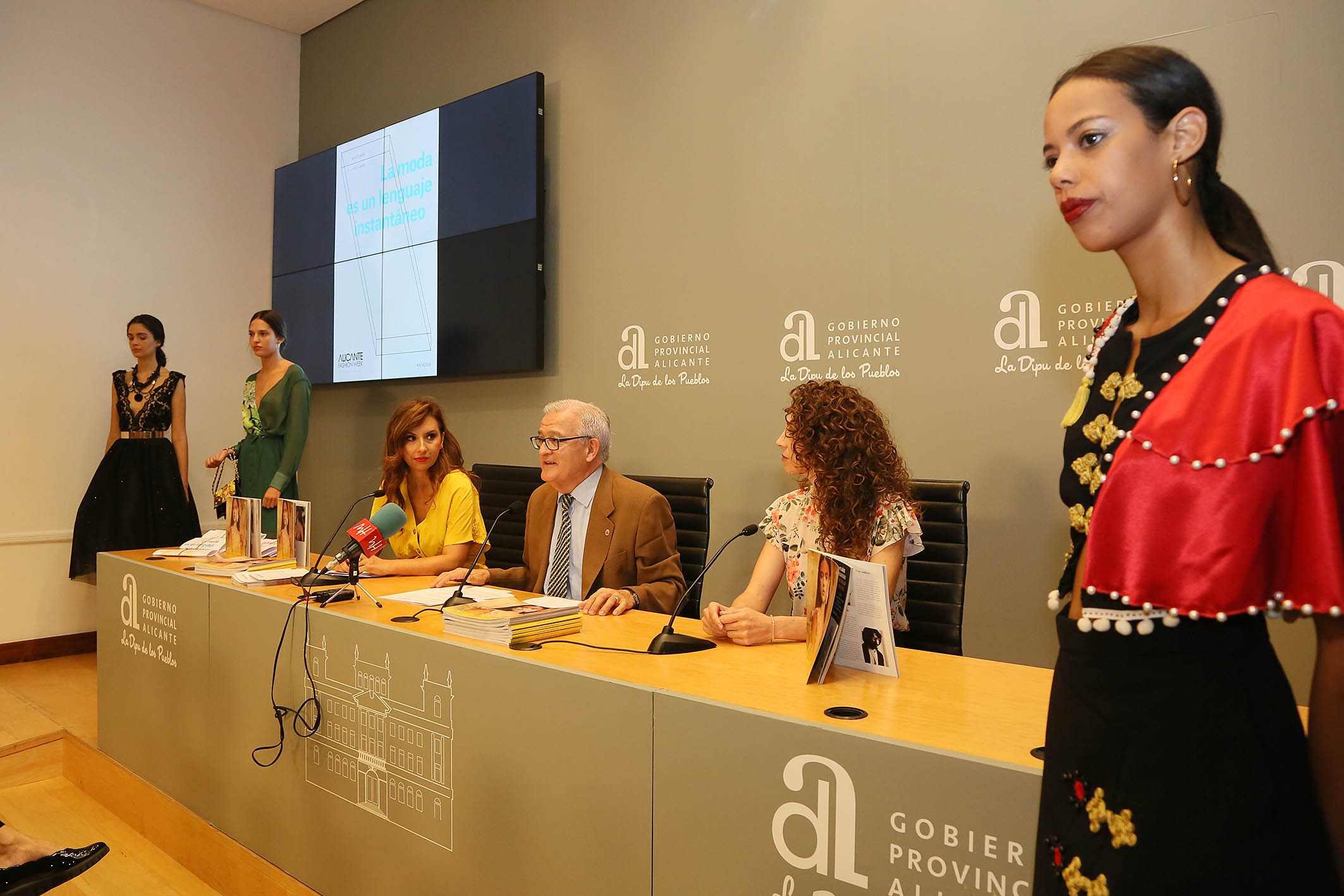 092718 fashion week 2.jpg