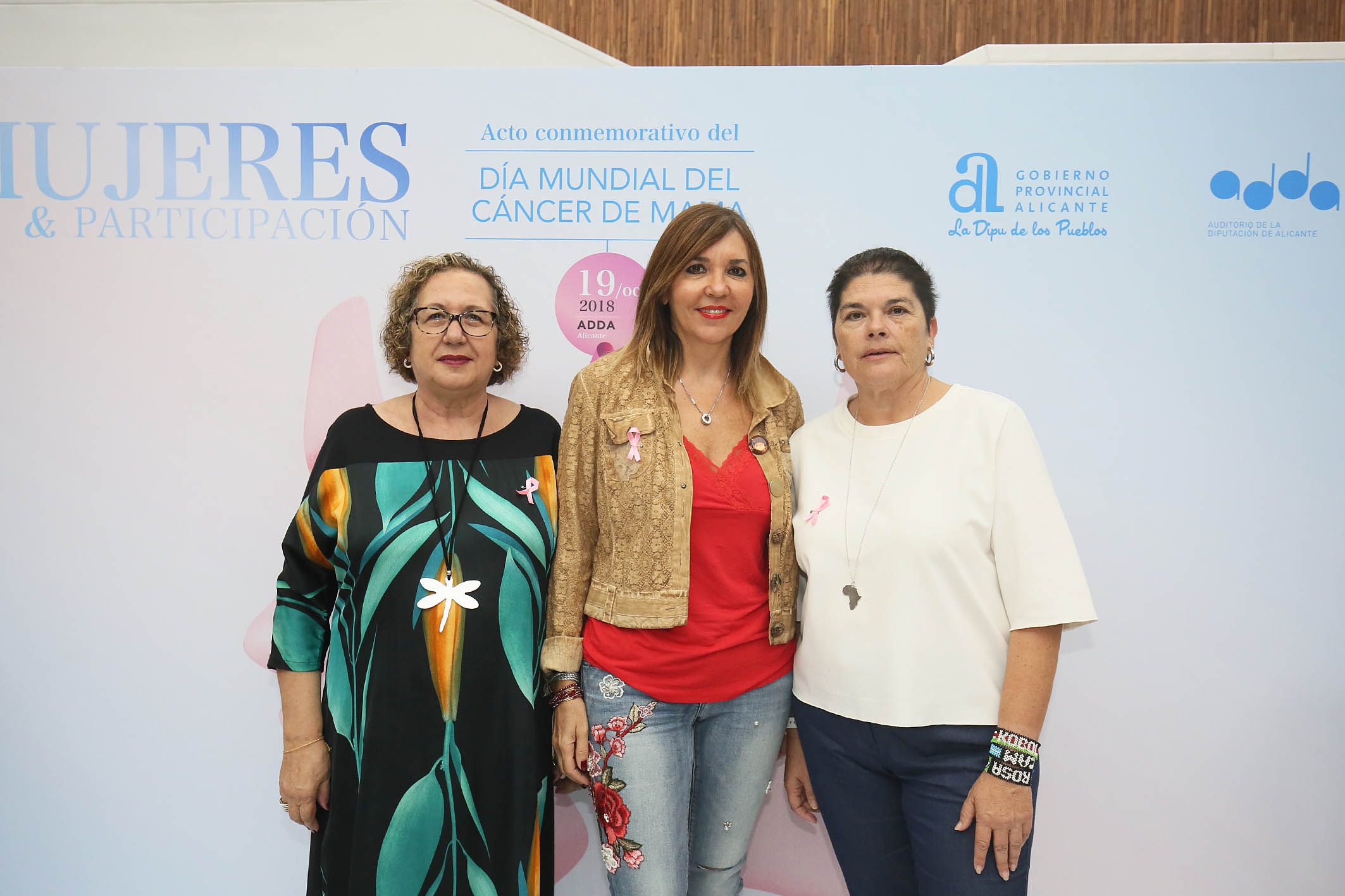 101918 foro mujer cancer mama.jpg