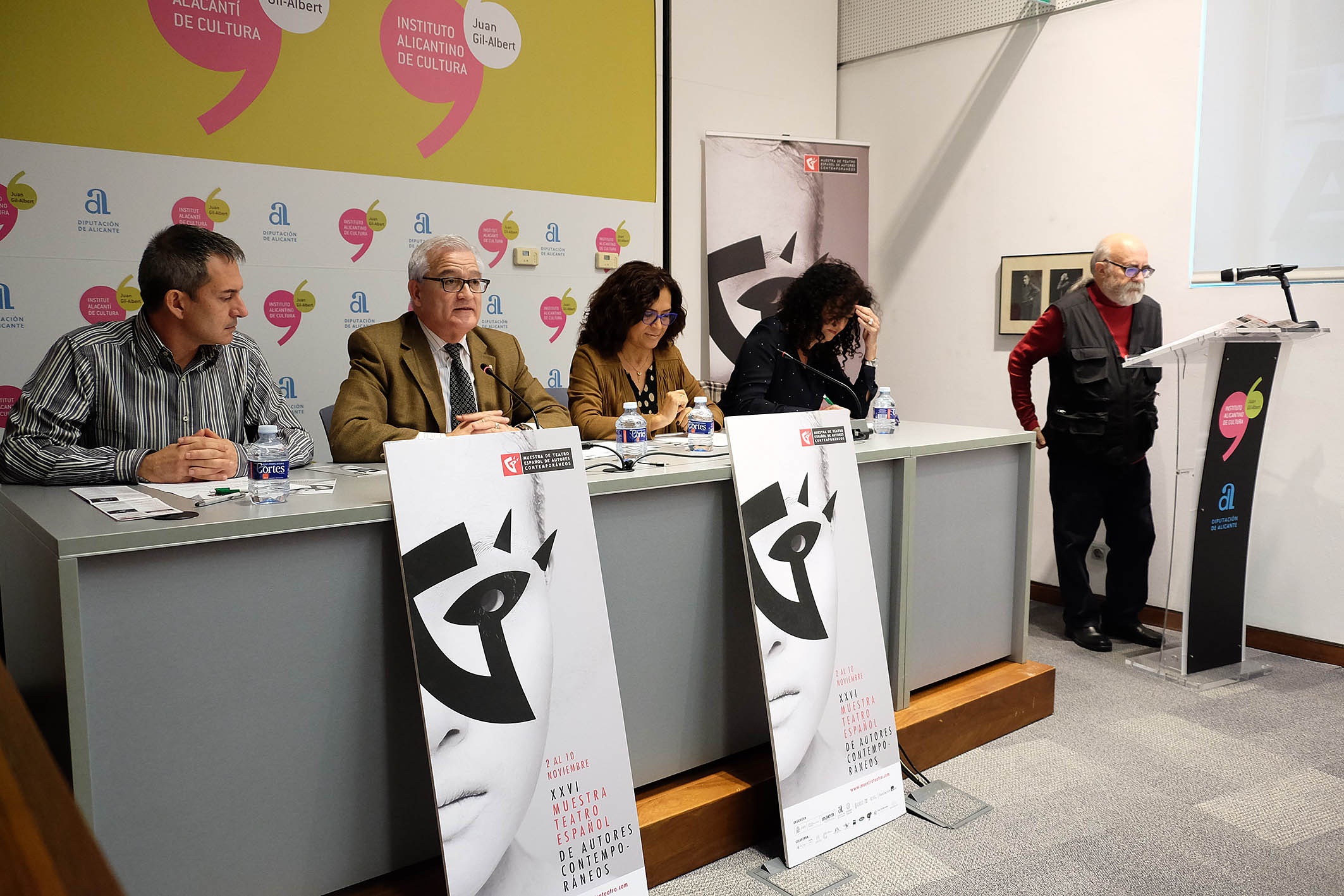 Muestra de Teatro Español (1).jpg