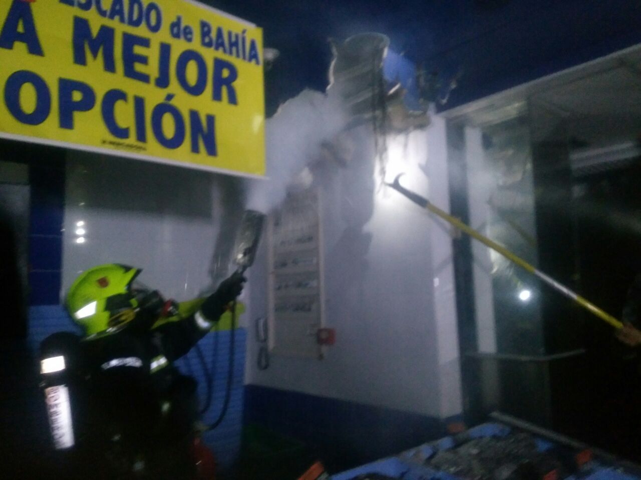 Incendio eléctrico en Mercadona Alicante
