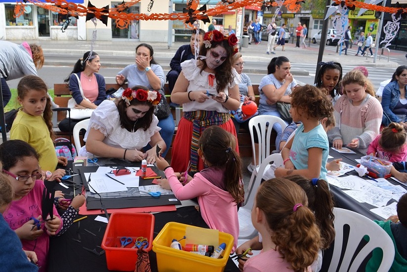 26 oct 2018 4 Mesa recortables F50.JPG