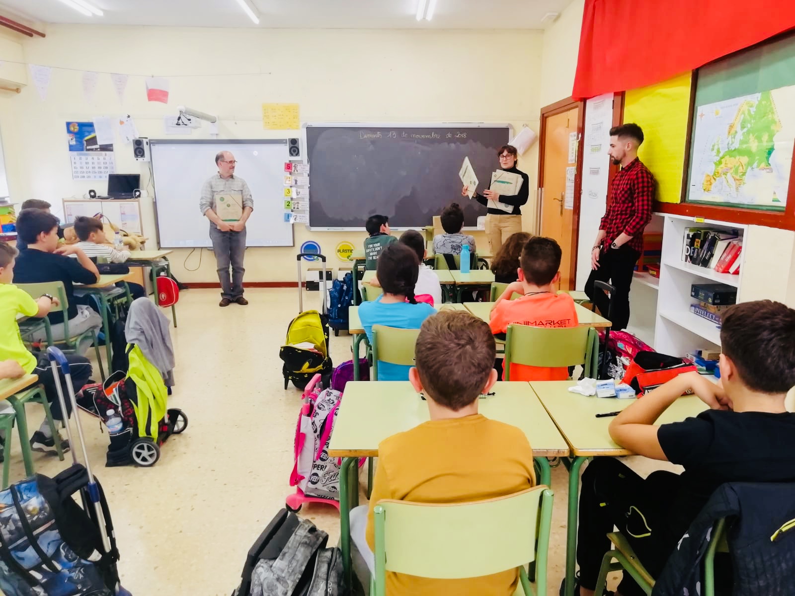 Campaña_Servicios_Sociales_colegios (6).jpg
