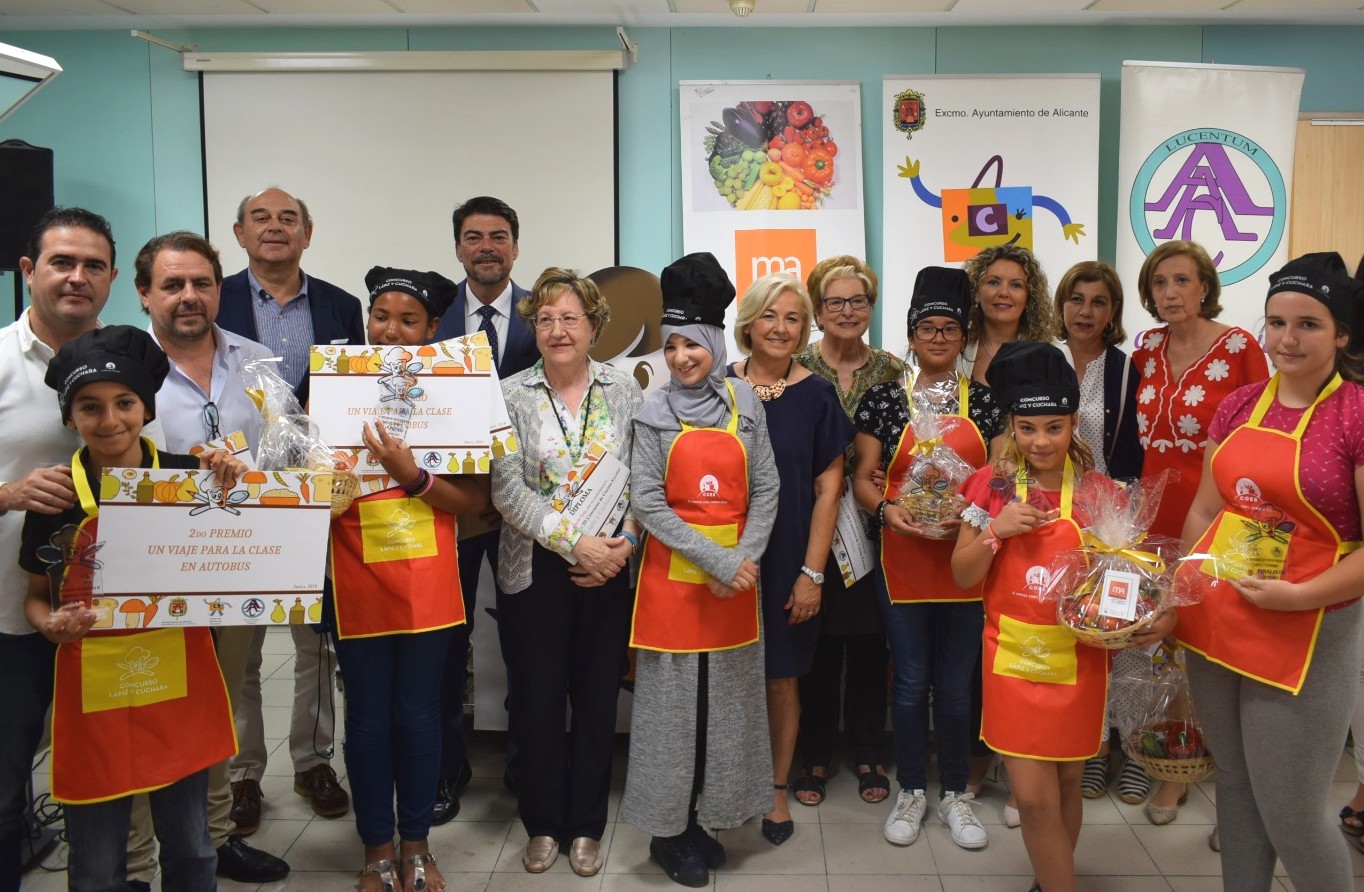 8 Junio 2018 Foto final del concurso escolar Lápiz y Cuchara F8.jpeg