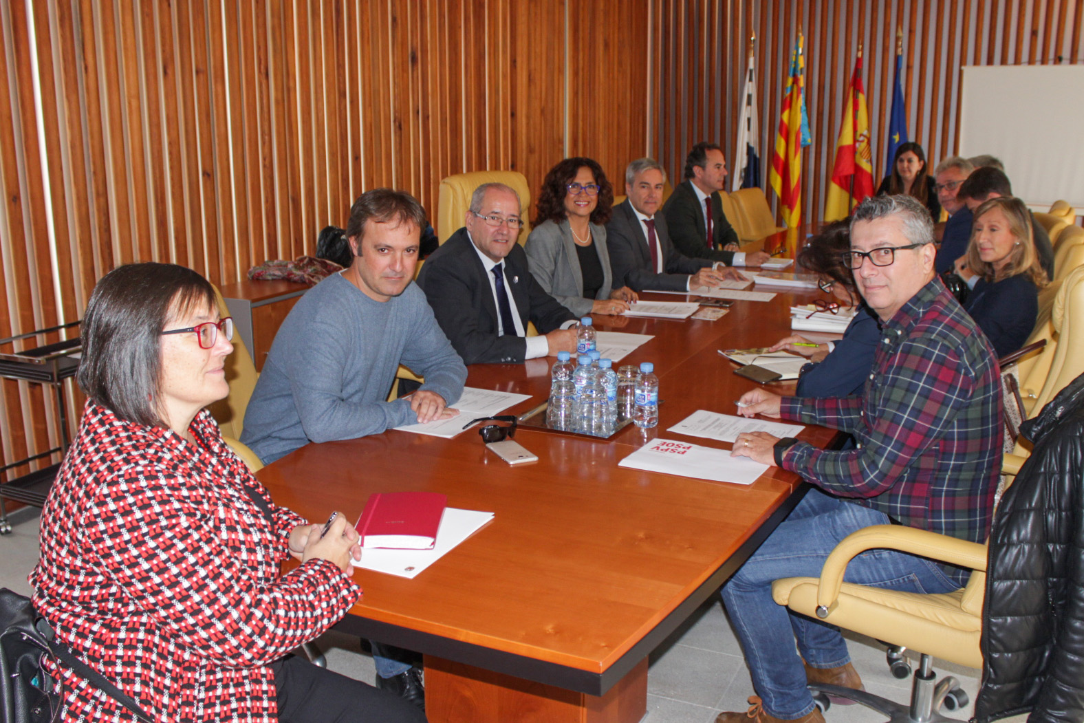 181029 Mesa contratación_2