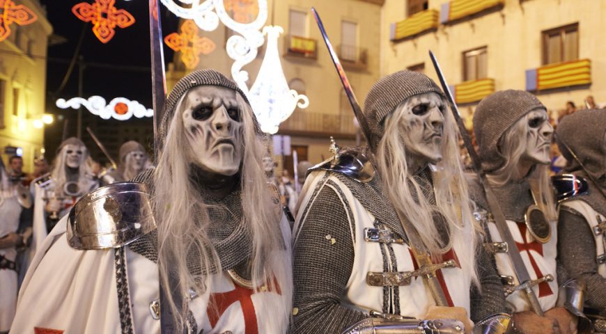 Moros y Cristianos Elche.jpg