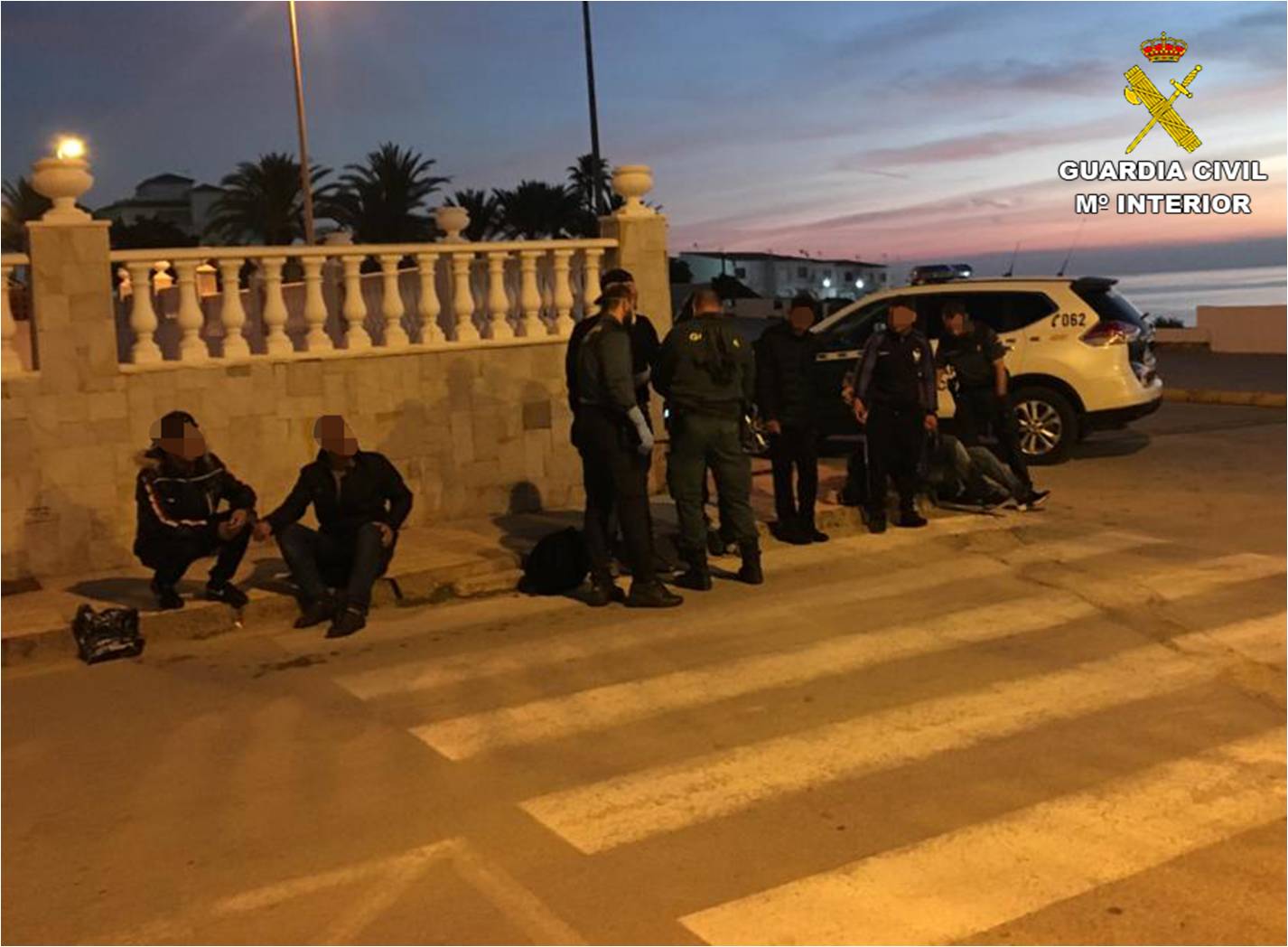 Guardia Civil pateras inmigrantes Alicante (3).jpeg