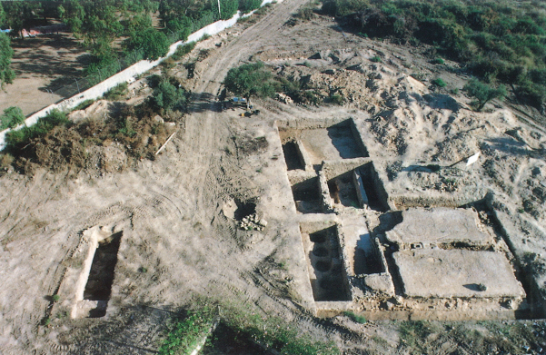 Excavaciones en la villa romana del Parque de las Naciones 1989. COPHIAM Ayuntamiento de Alicante.