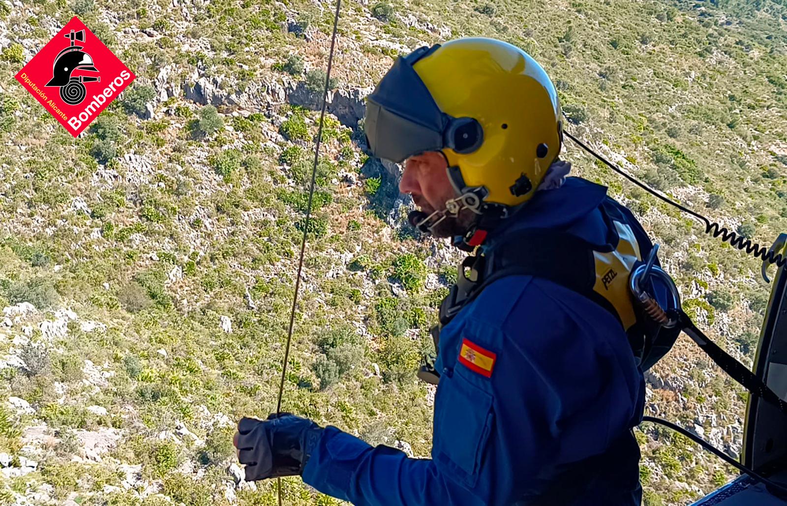 Rescatan a un senderista de 83 años que sufrió una torcedura de tobillo ...